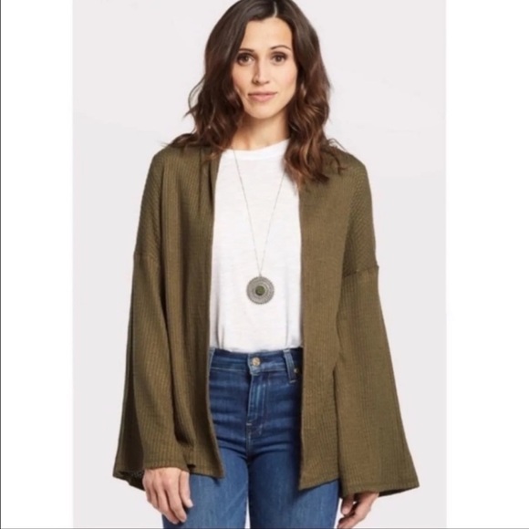 Evereve Tops - Olive green ever eve waffle knit open front cardigan
